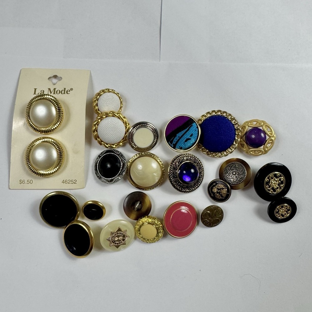 3+ lb Vintage Buttons Lot Color Sorted Mother of Pearl Carded Crafts Sewing - Picture 9 of 16